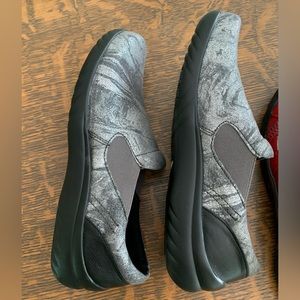 Klogs Marbled Silver Shoes